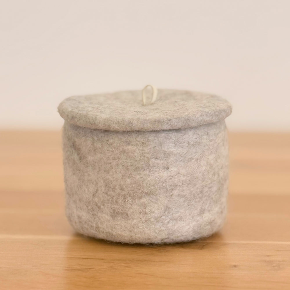Pot with lid